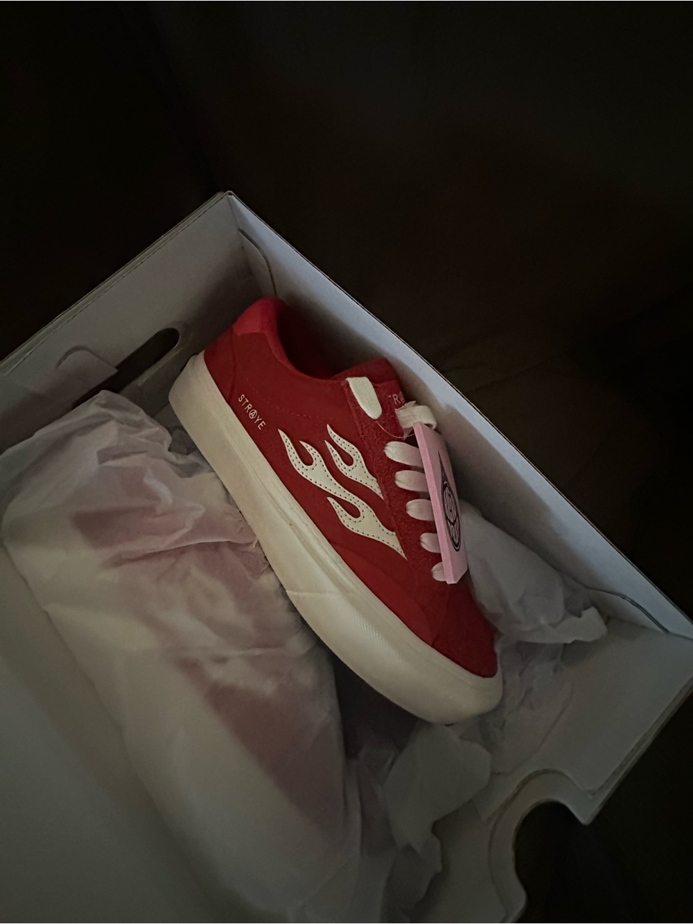 Red Flame-Accent Low-Top Sneakers — STAYE